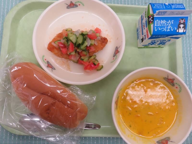 給食