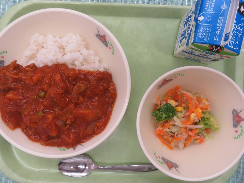給食