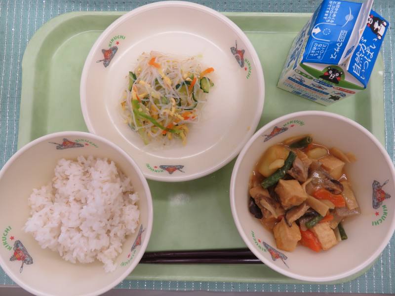 給食
