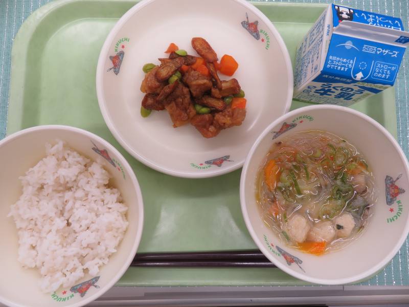 給食