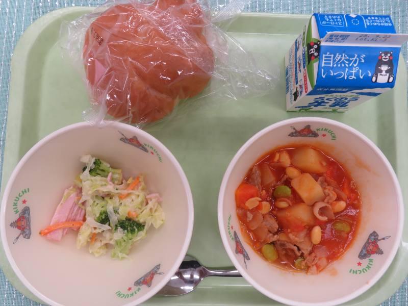 給食