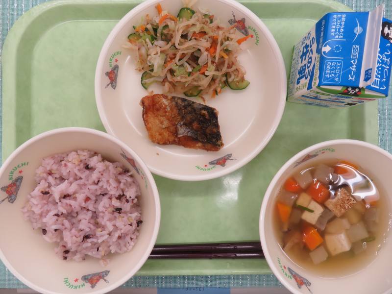 給食