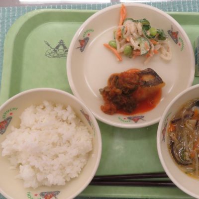 給食