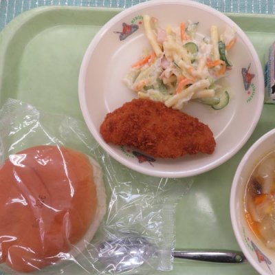 給食