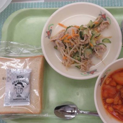 給食