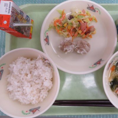給食