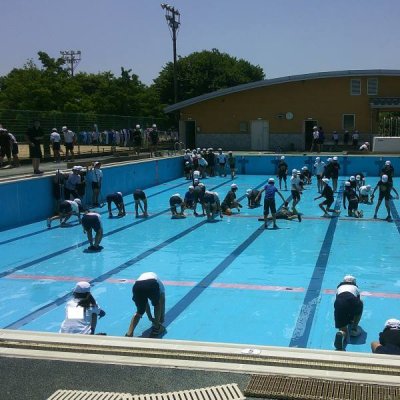プール掃除