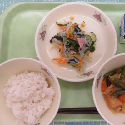 給食