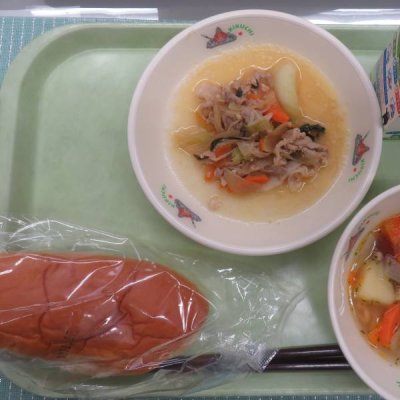 給食
