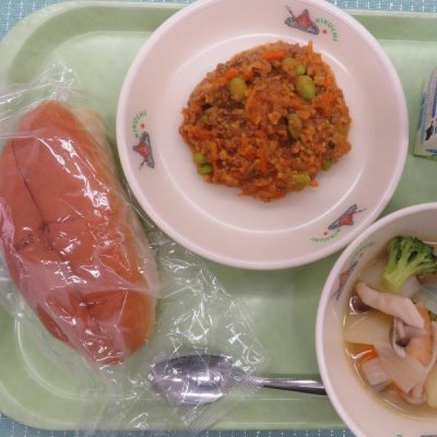 給食