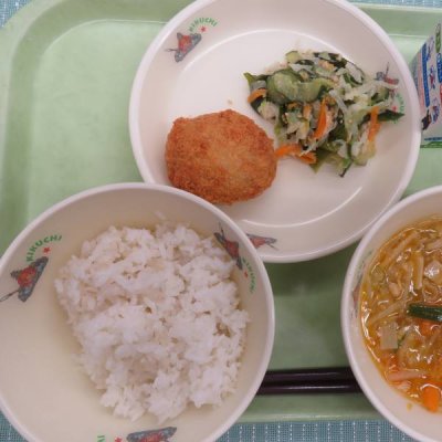 給食