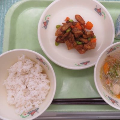 給食