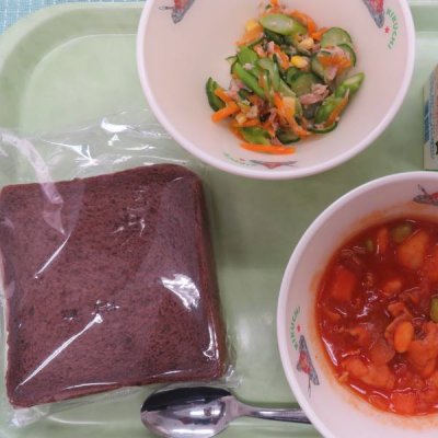 給食