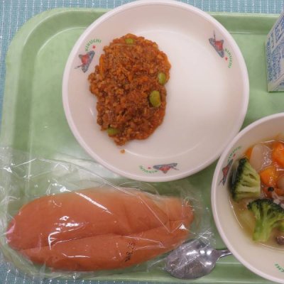 給食