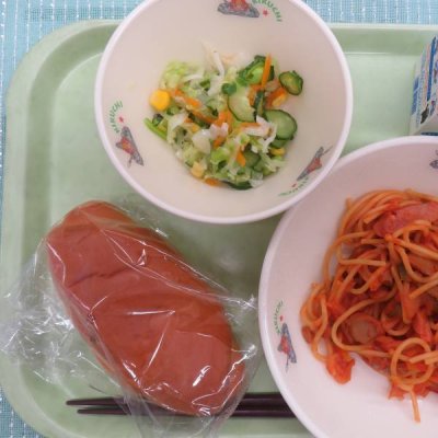 給食