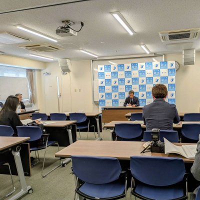 記者会見の様子